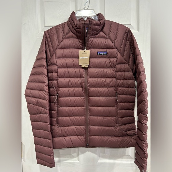 Patagonia Women’s XL Down Sweater Puffer Jacket Dark Pink Dulse Mauve NWT Puff - Picture 1 of 11